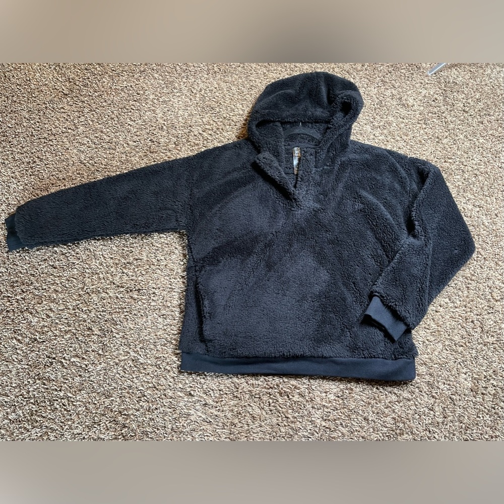 Fuzzy Pullover